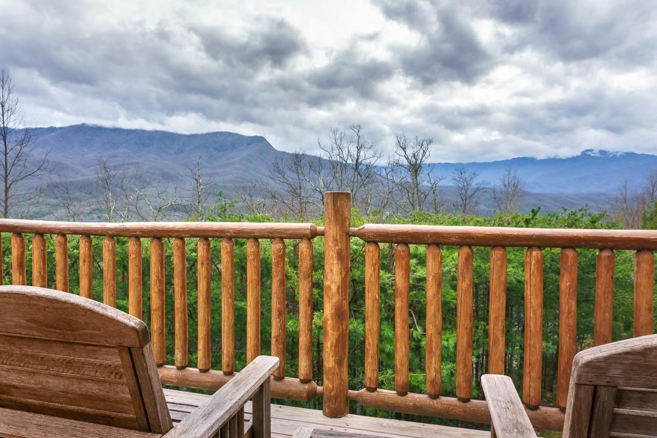 Pinnacle View Lodge By Stony Brook Cabins Gatlinburg Bagian luar foto