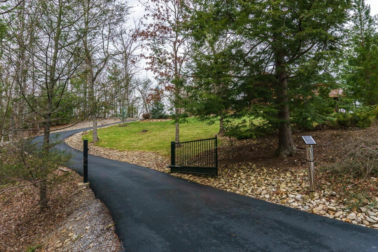 Pinnacle View Lodge By Stony Brook Cabins Gatlinburg Bagian luar foto